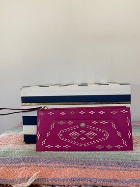henri bendel Fuchsia Wristlet Clutch with White Stitching